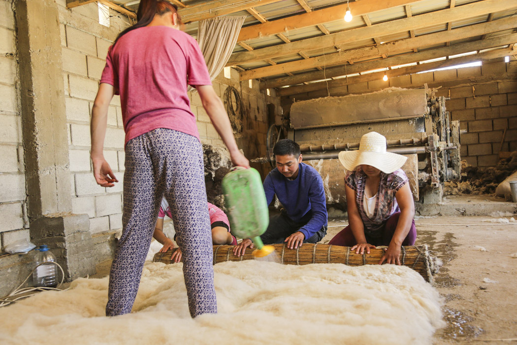 how to build a yurt kyrgyzstan