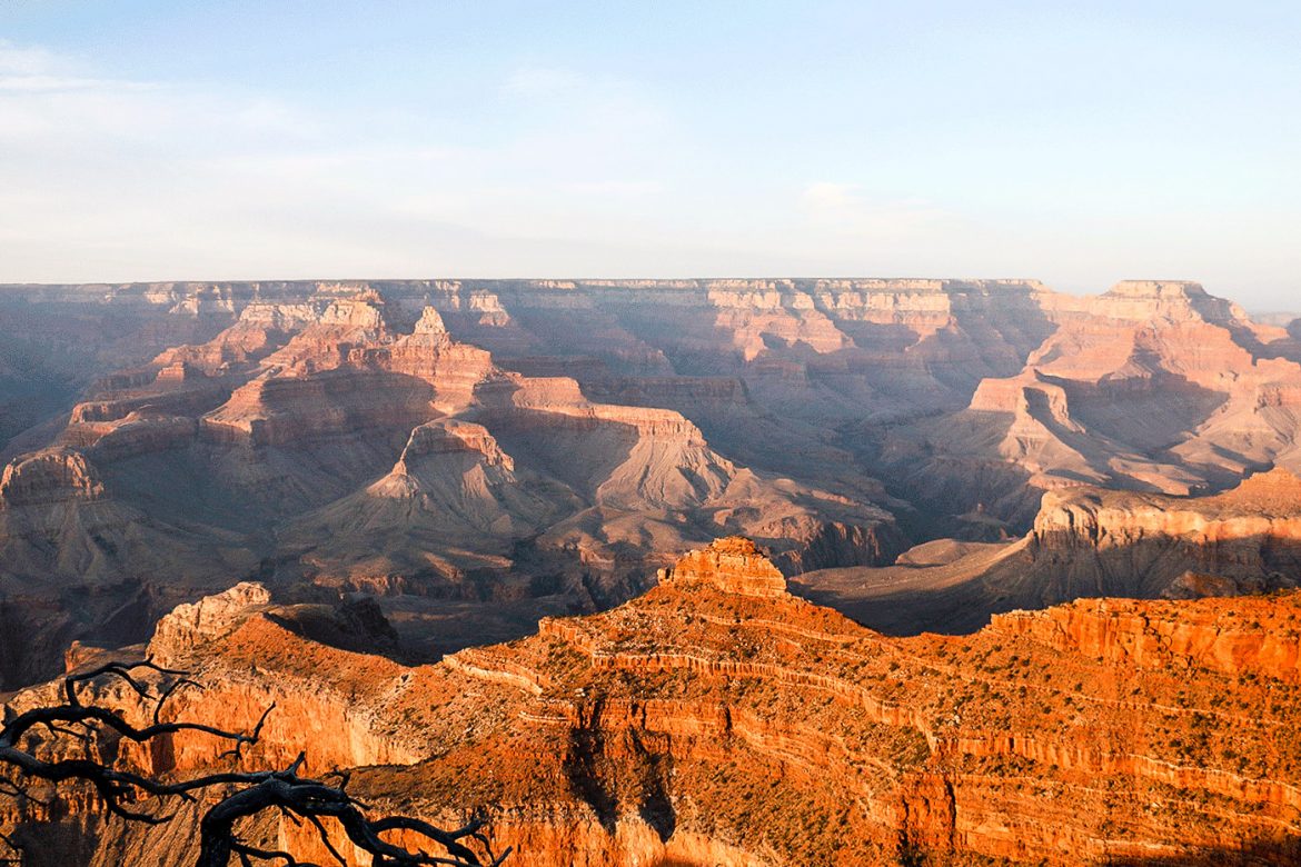 Unique colours on the Grand Canyon at sunset